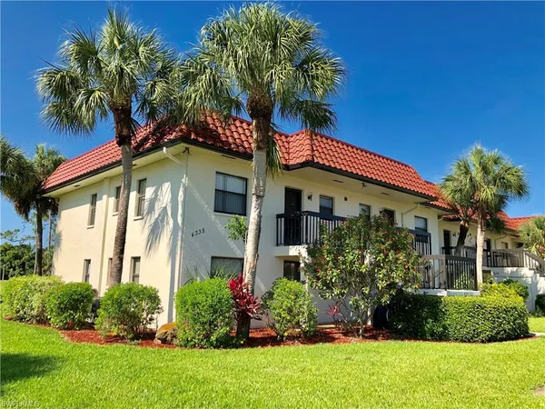 $1,350 | 4338 27th Court Southwest, Unit 8201, Naples, FL 34116