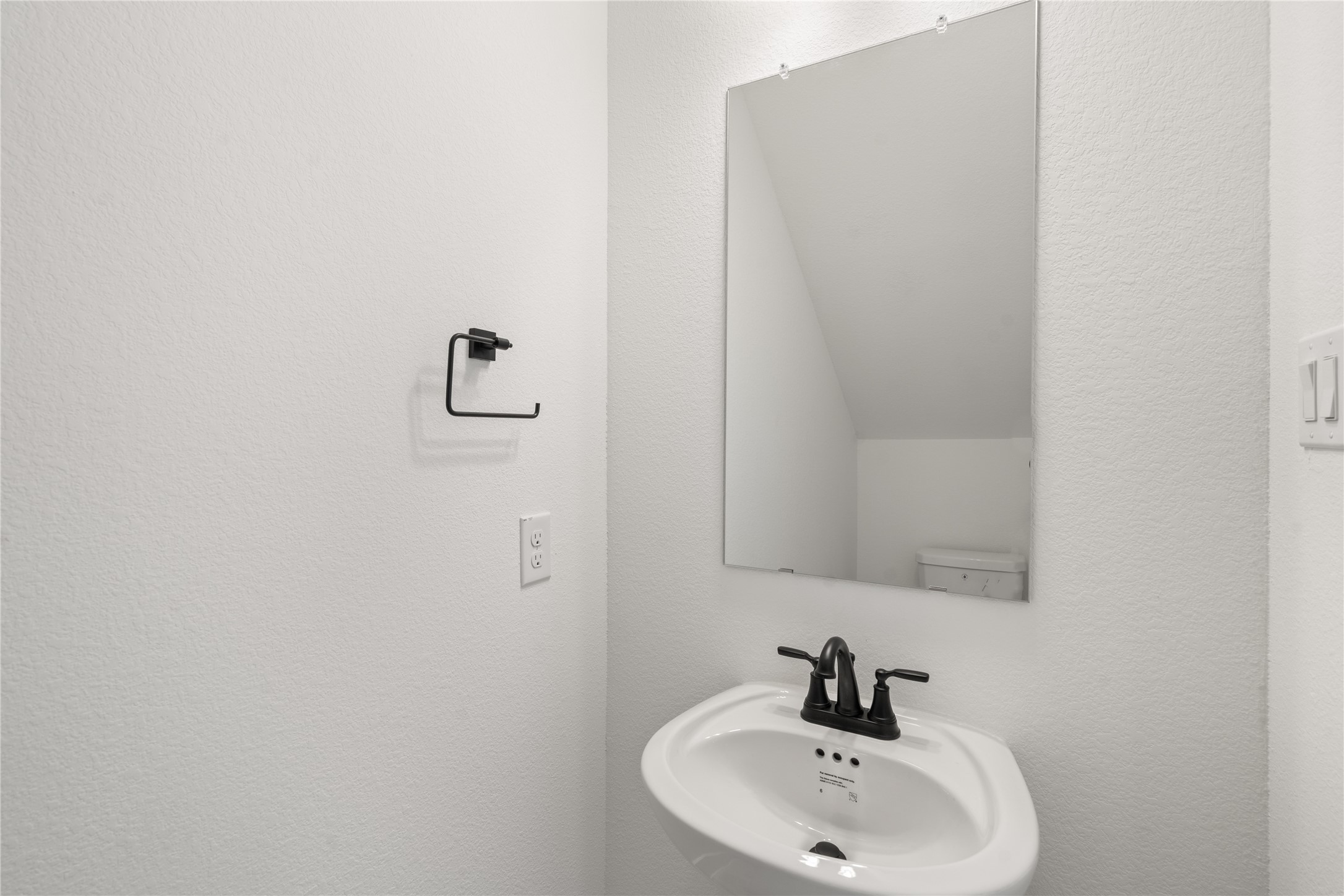 279 Mallards Rim Drive Willis, TX 77318 - Photo 5 of 24 Representative Photo