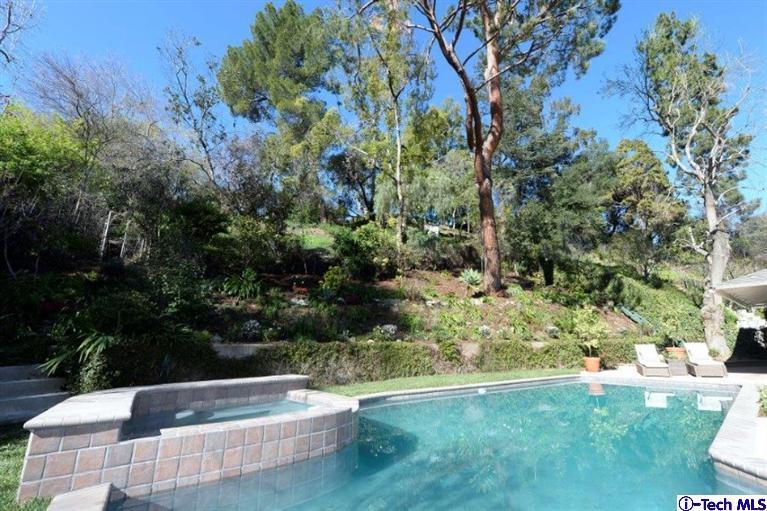 585 Laguna Road Pasadena, CA 91105 - Photo 26 of 29 Additional Photo
