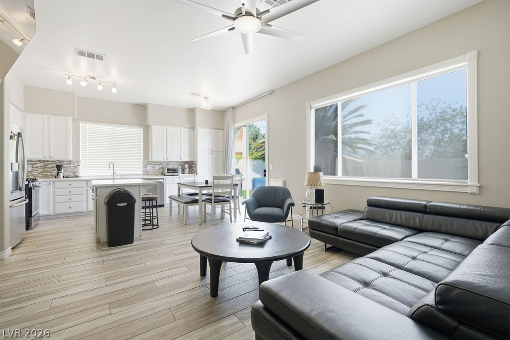 1812 Snow Spring Lane Las Vegas, NV 89134 - Photo 10 of 43