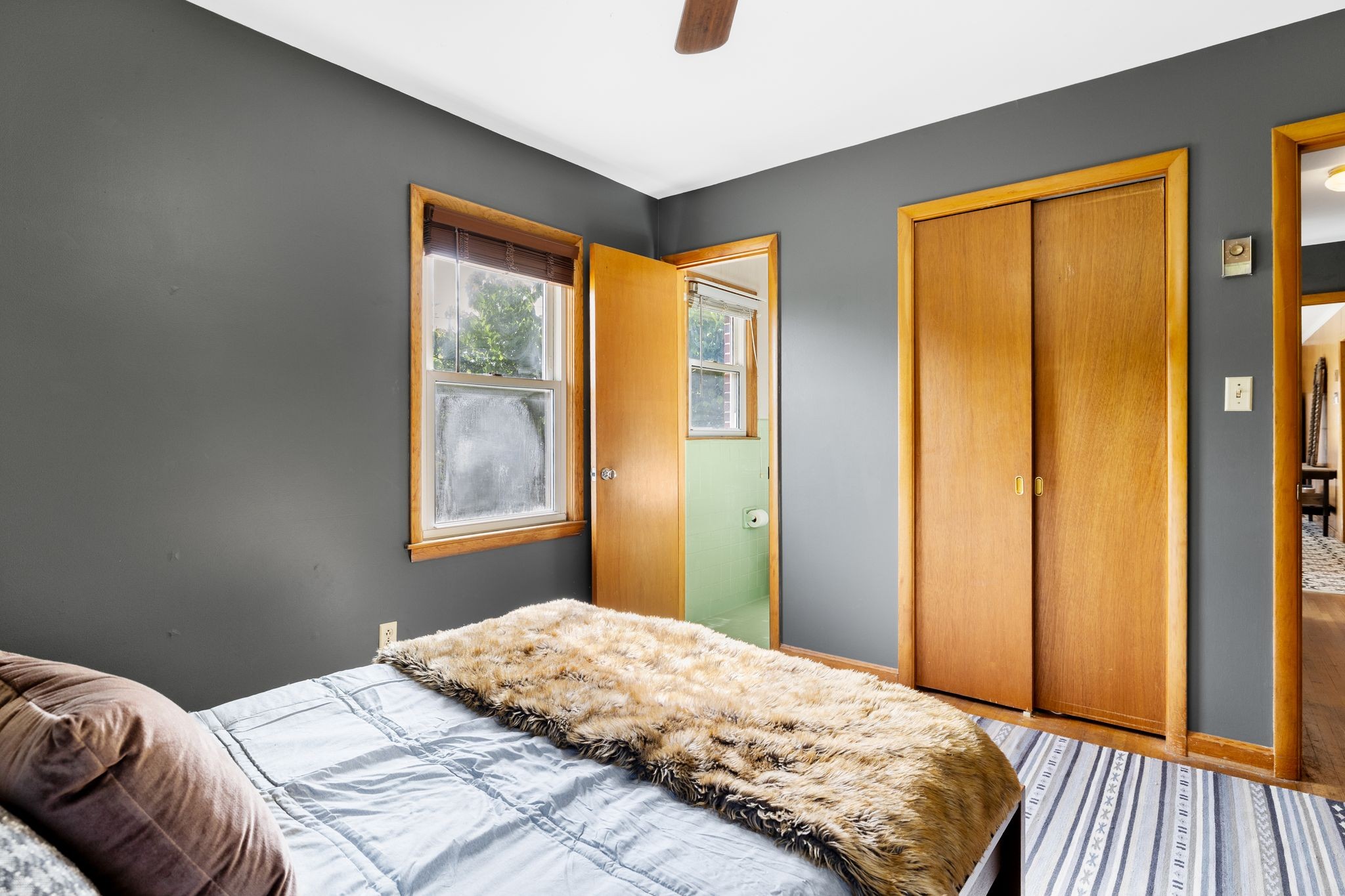 209 Apache Trail Columbia, TN 38401 - Photo 18 of 28 a bedroom with a bed and a window