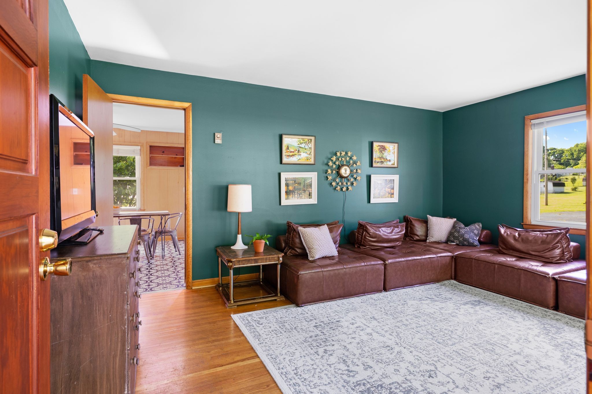 209 Apache Trail Columbia, TN 38401 - Photo 6 of 28 a living room with furniture and a couch