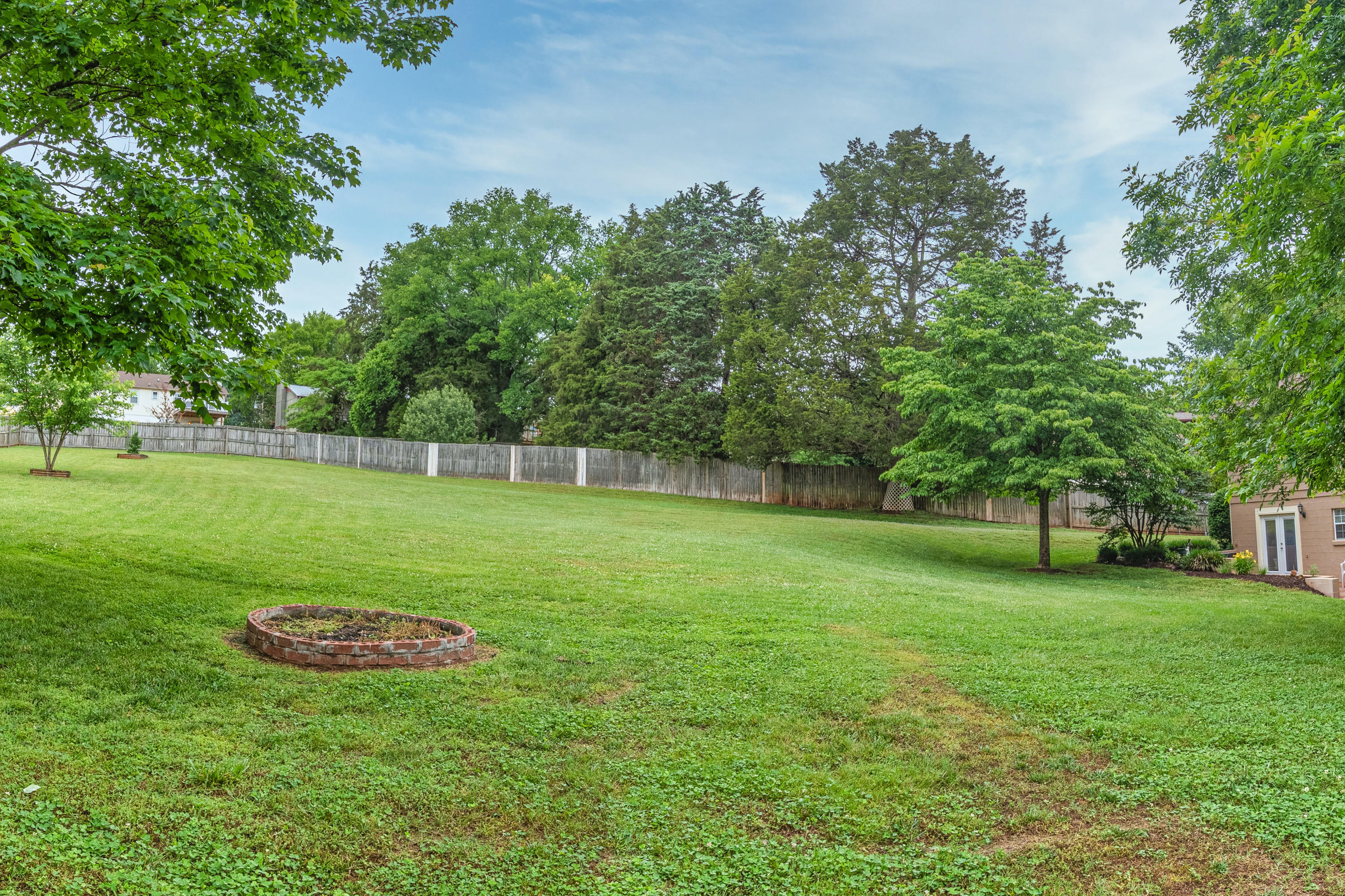 1819 Strathmore Road Knoxville, TN 37922 - Photo 20 of 23 Back Yard