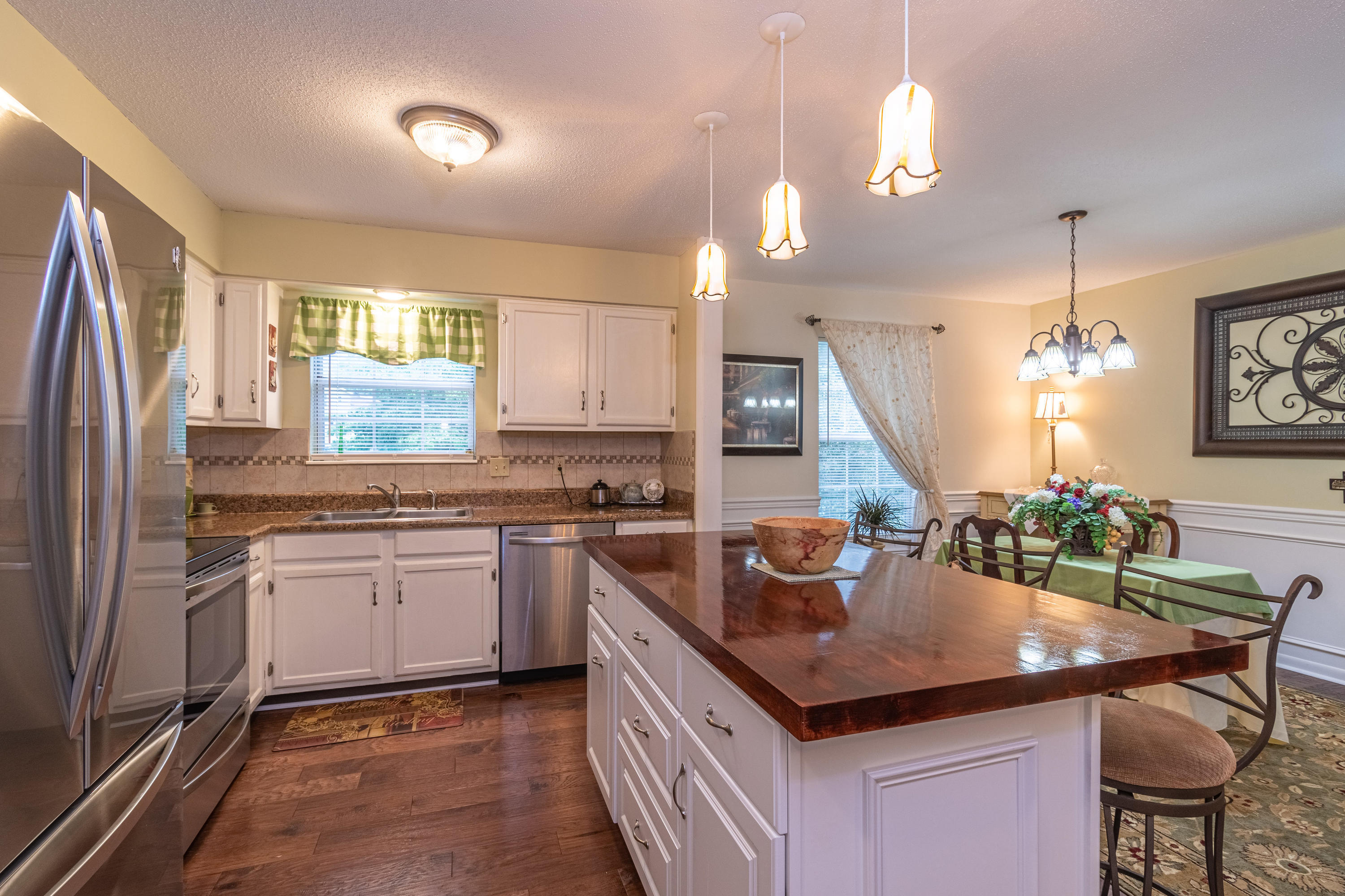 1819 Strathmore Road Knoxville, TN 37922 - Photo 8 of 23 Kitchen