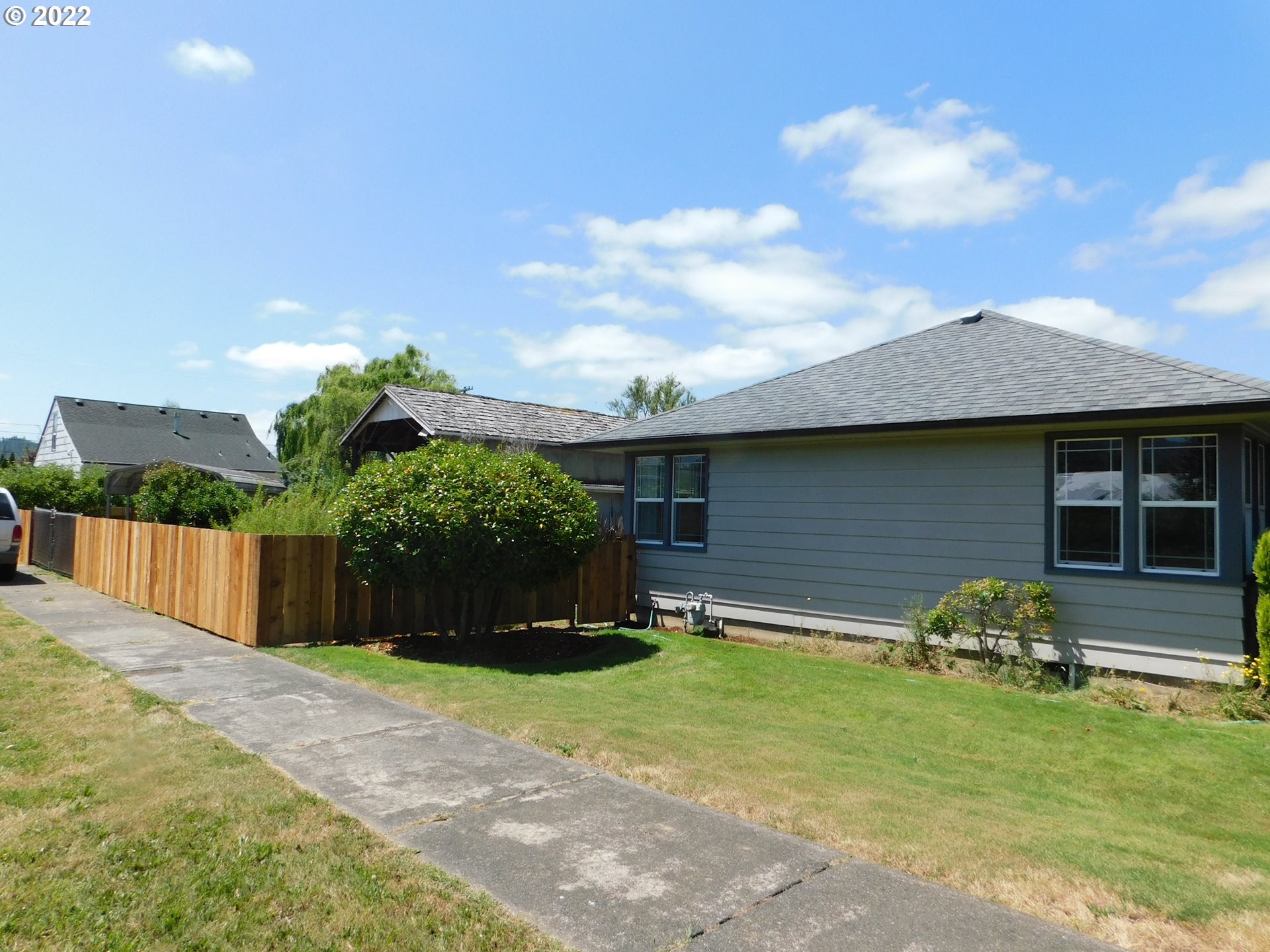 1232 Bothwick Street Myrtle Point, OR 97458 - Photo 3 of 24 Gallery Image 3