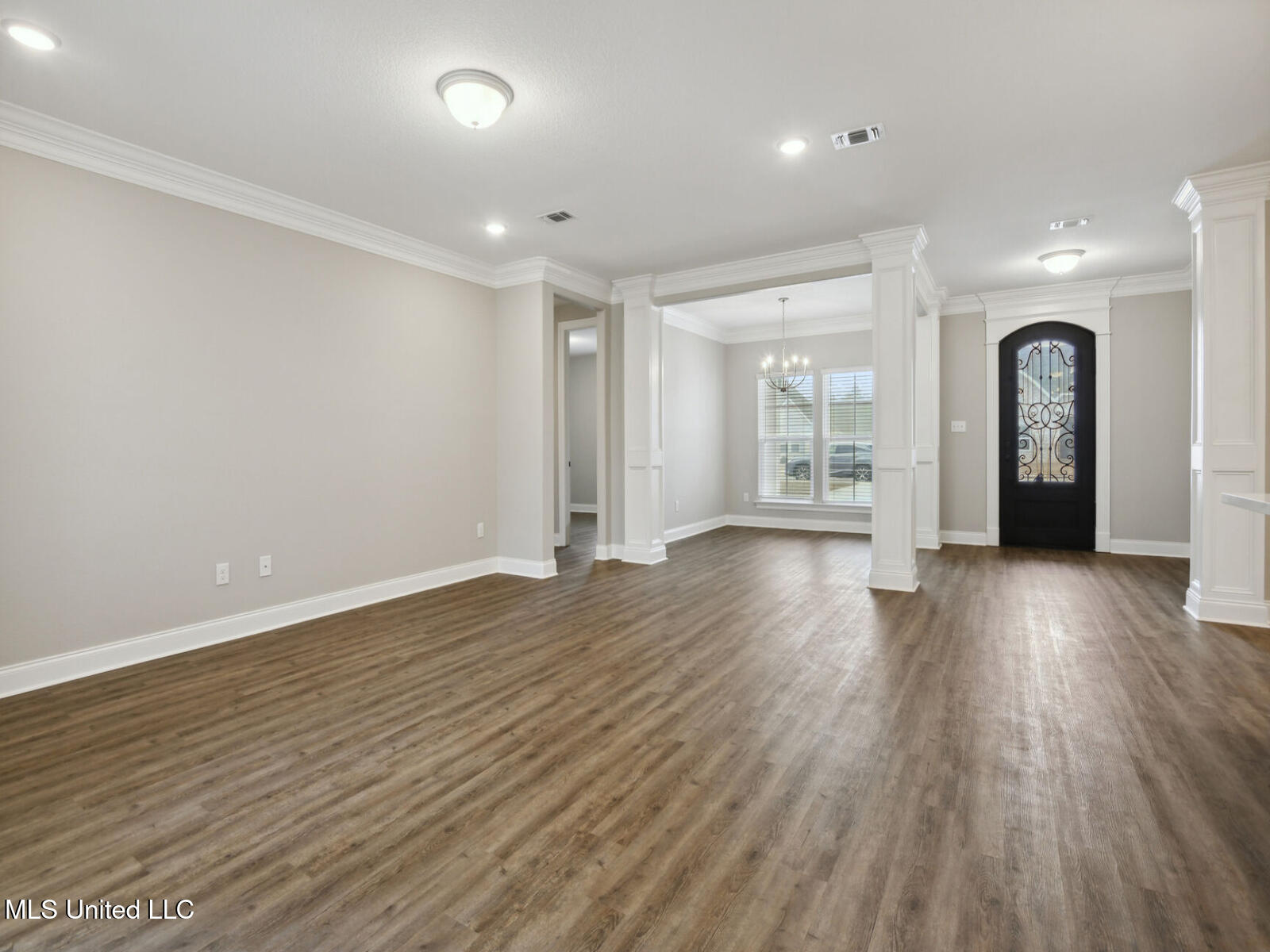 13509 Garland Road Ocean Springs, MS 39564 - Photo 7 of 21 Brooks_A203_GreatRoom