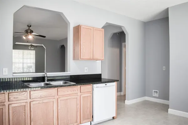 $1,900 | 1006 Addison Park Lane, Spring, TX 77373