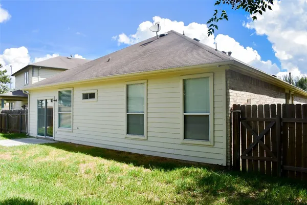 $1,900 | 1006 Addison Park Lane, Spring, TX 77373