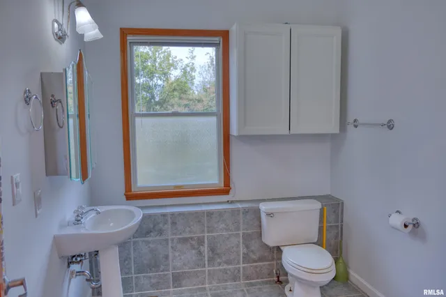 $289,000 | 6873 Old Highway 13, Carbondale, IL 62901