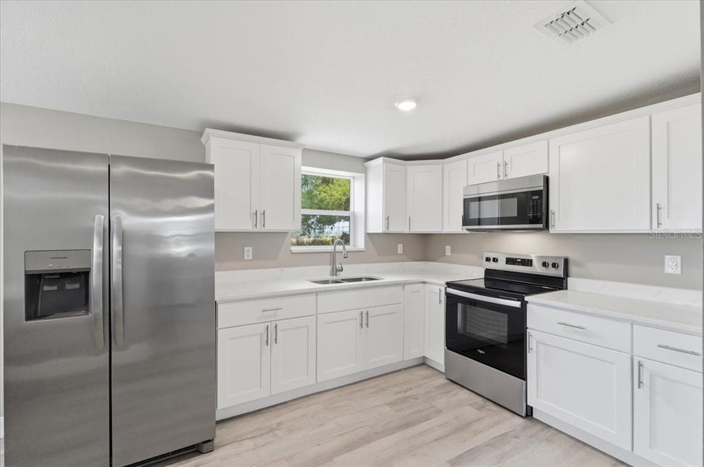 13 East 8th Street Frostproof, FL 33843 - Photo 11 of 25