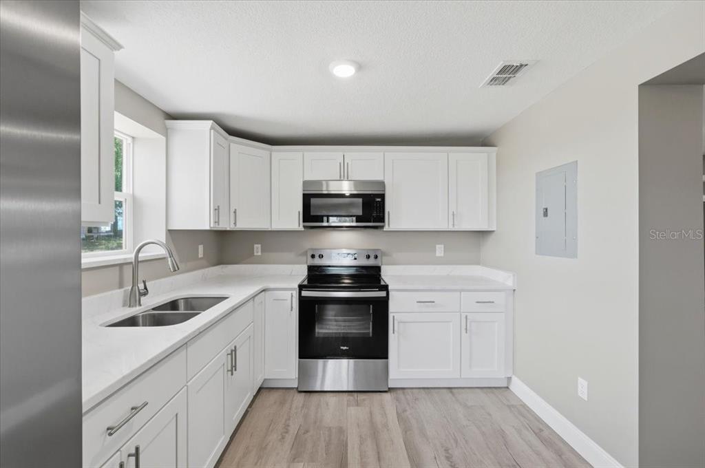 13 East 8th Street Frostproof, FL 33843 - Photo 10 of 25