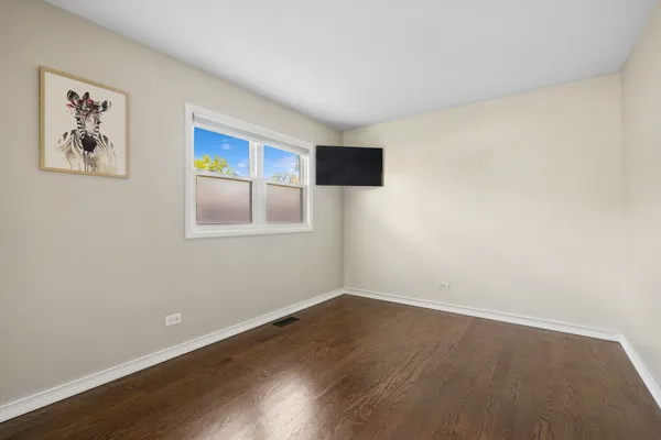 $389,000 | 385 Lafayette Lane, Hoffman Estates, IL 60169