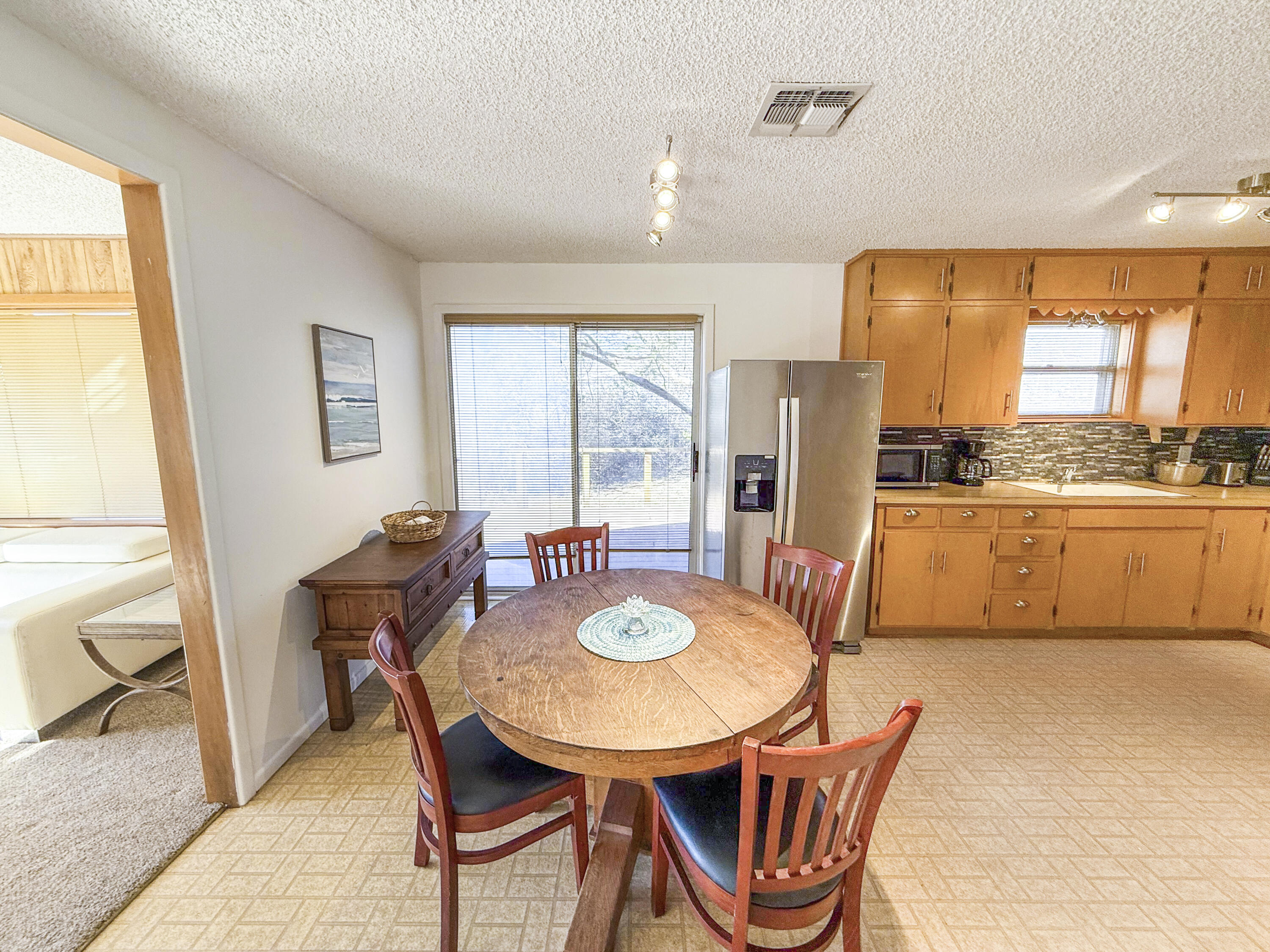 161 County Road 252 Sweetwater, TX 79556 - Photo 11 of 42 IMG_2566