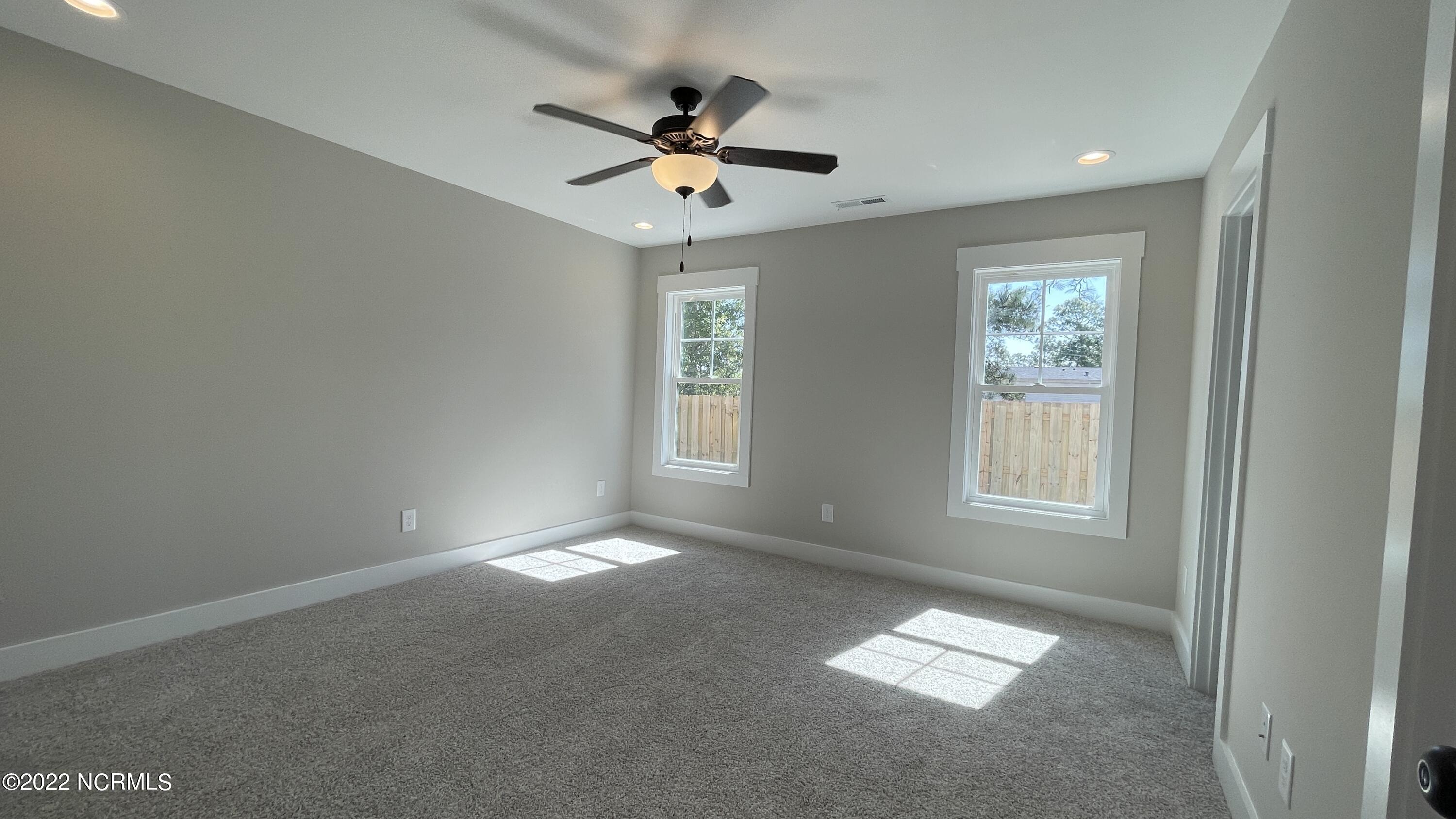 286 Inverness Drive Hubert, NC 28539 - Photo 15 of 34 Owner Suite