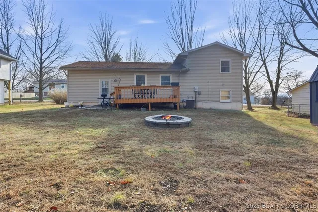 $235,000 | 807 West Rollotrend Lane, Eldon, MO 65026