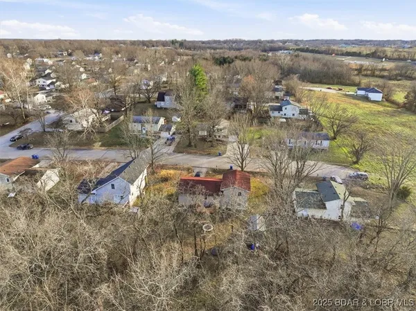 $220,000 | 807 West Rollotrend Lane, Eldon, MO 65026