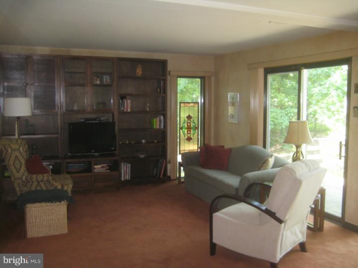 571 Hopewell Road Evesham, NJ 08053 - Photo 5 of 13 Family Room