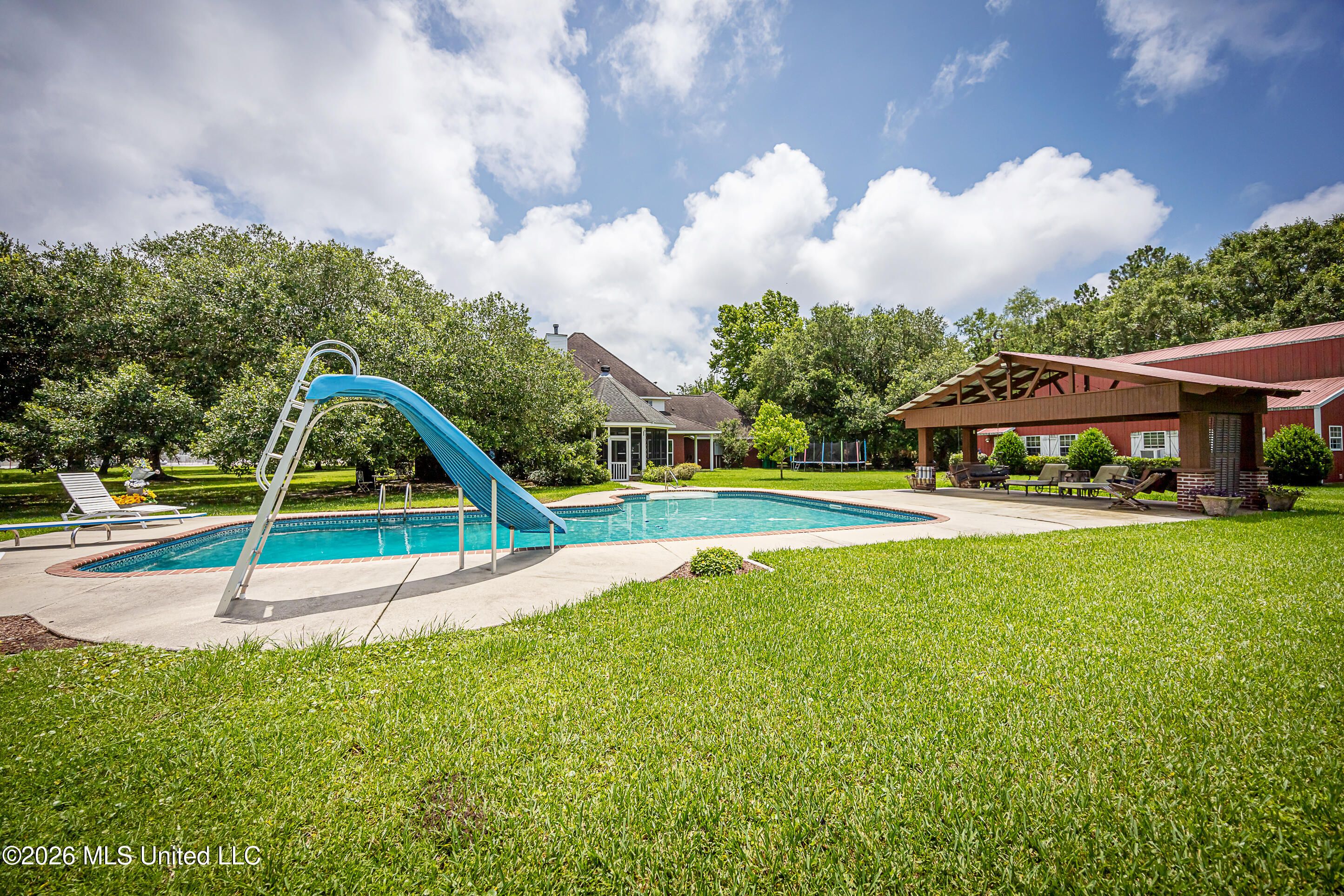 2901 Hamill Farm Road Ocean Springs, MS 39564 - Photo 5 of 136 IMG_3078