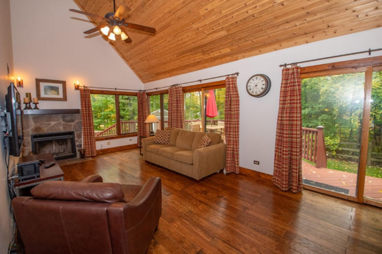 61109 Cass Road Cassopolis, MI 49031 - Photo 5 of 63 61109 Cass Rd Cass Living room