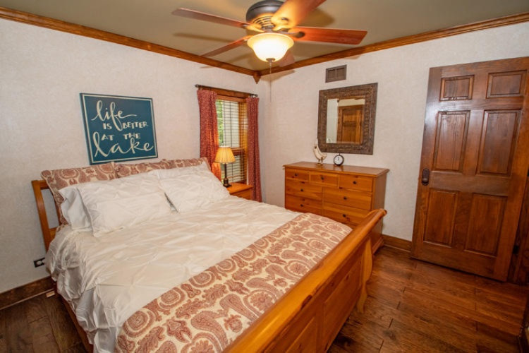 61109 Cass Road Cassopolis, MI 49031 - Photo 54 of 63 61109 Cass Rd Cass Master bedroom 2