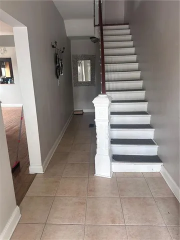 a view of entryway and hall