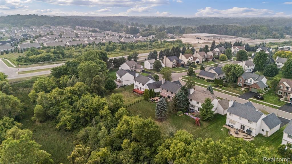 1228 Parkland Road Lake Orion, MI 48360 - Photo 9 of 44