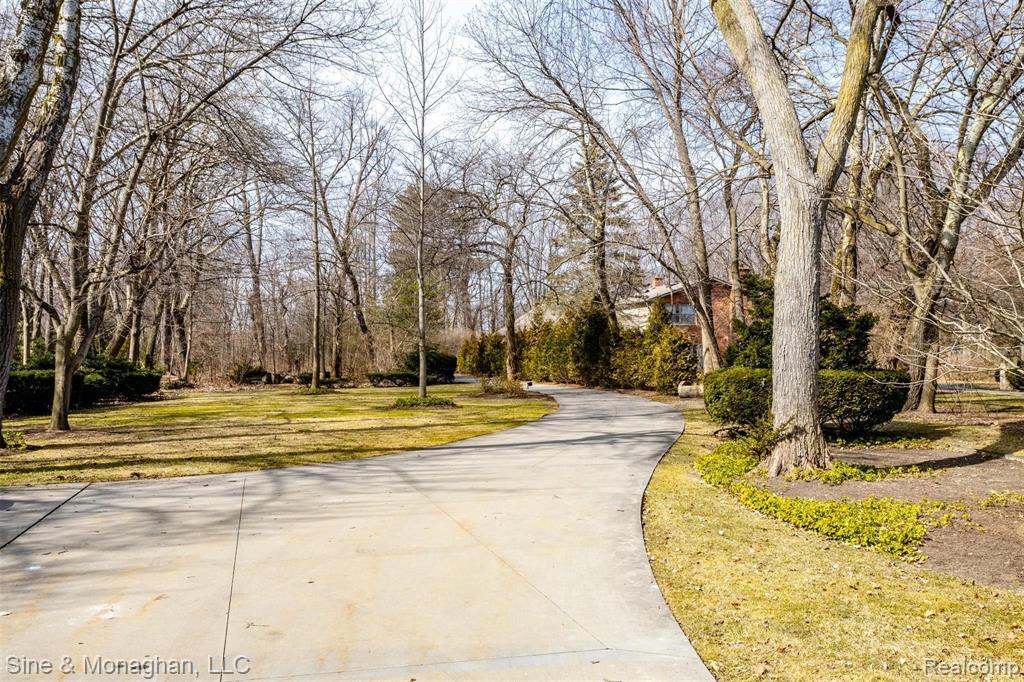 1020 Lake Shore Road Grosse Pointe Shores, MI 48236 - Photo 8 of 94