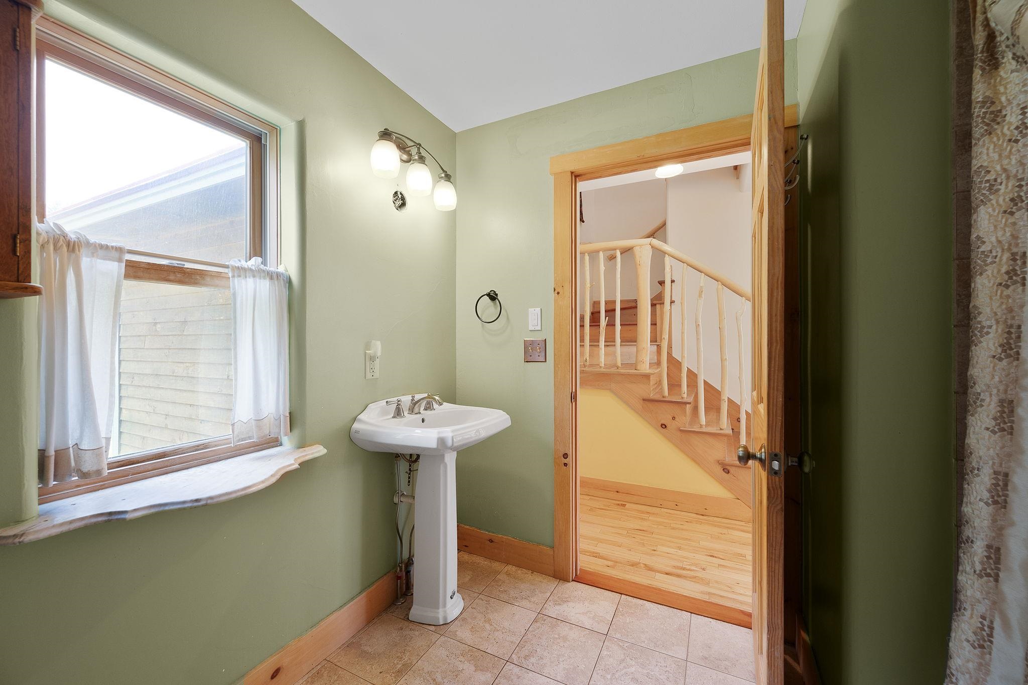 153 Wood Road Middlesex, VT 05682 - Photo 17 of 44