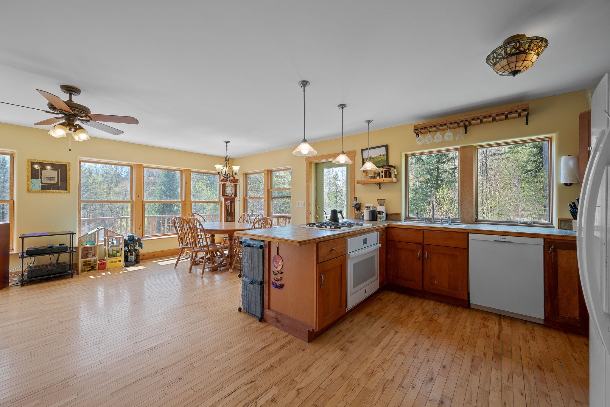 153 Wood Road Middlesex, VT 05682 - Photo 7 of 44