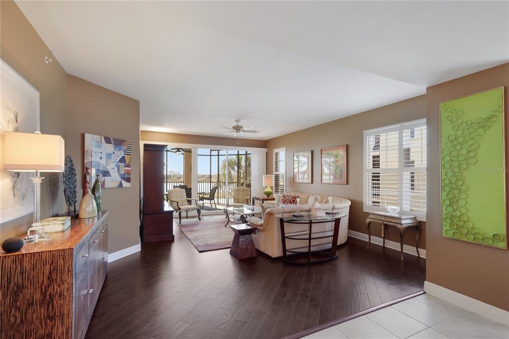 6422 Water Crest Way, Unit 302 Lakewood Ranch, FL 34202 - Photo 5 of 42