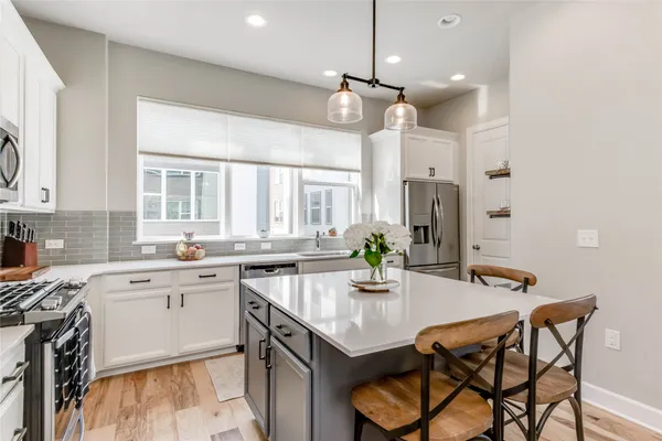 $3,600 | 1405 Hyde Street, Austin, TX 78741