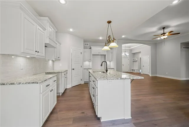 $490,670 | 9427 North Belton Avenue, Kansas City, MO 64154