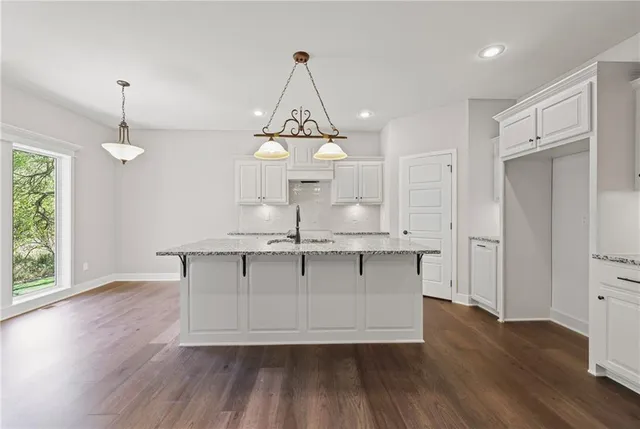 $490,670 | 9427 North Belton Avenue, Kansas City, MO 64154