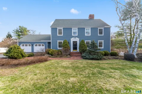 $700,000 | 30 Currituck Road, Newtown, CT 06470
