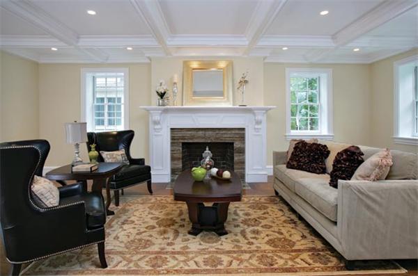 117 Clinton Road Brookline, MA 02445 - Photo 3 of 9