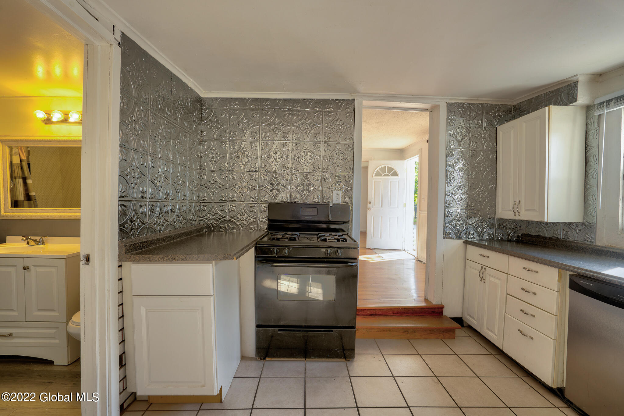 28 Champlain Road Stillwater, NY 12170 - Photo 7 of 27 DSC09475_6_7HDR