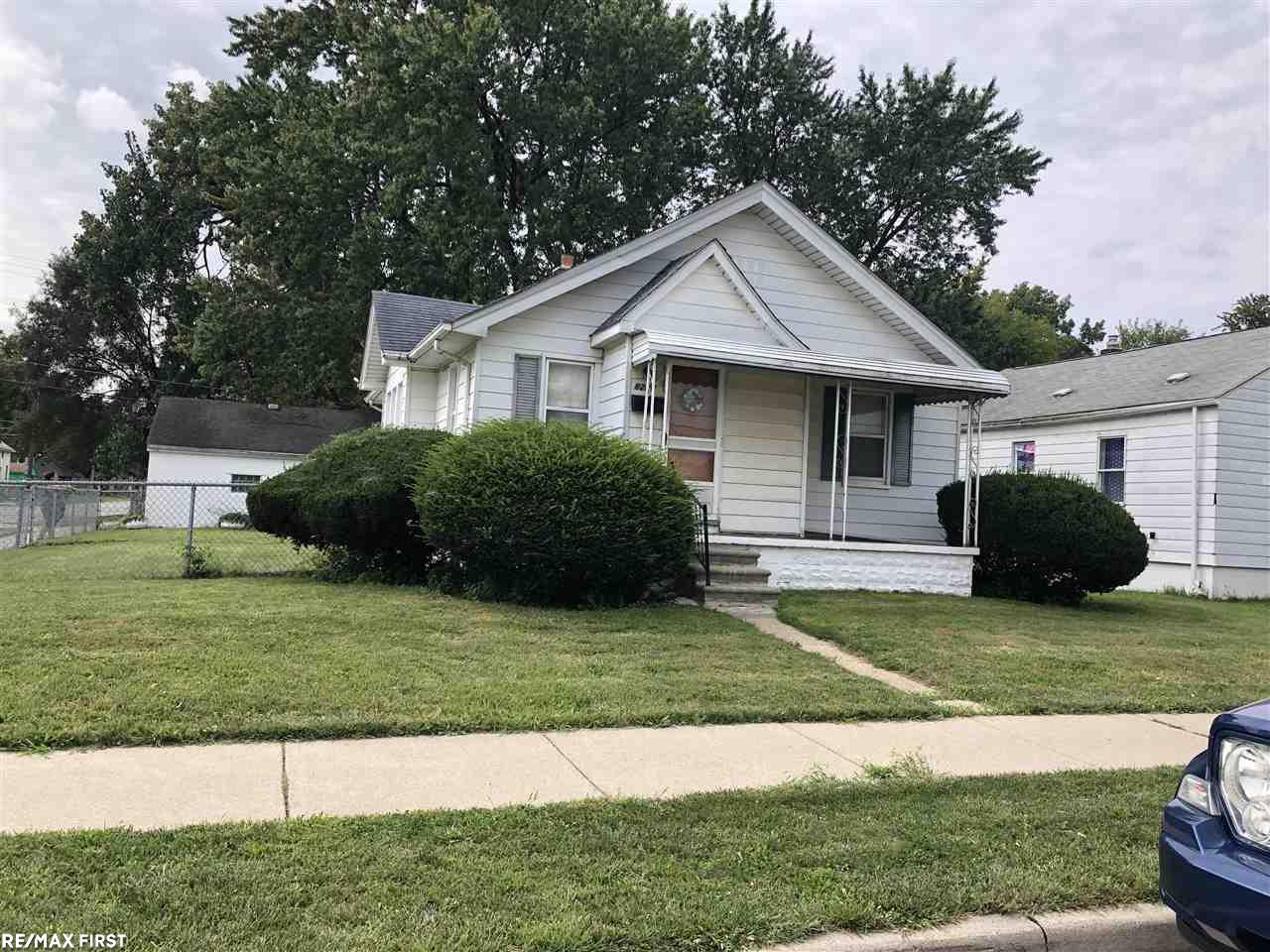 8228 Toepfer Road Warren, MI 48089 - Photo 1 of 17 50054094.JPG