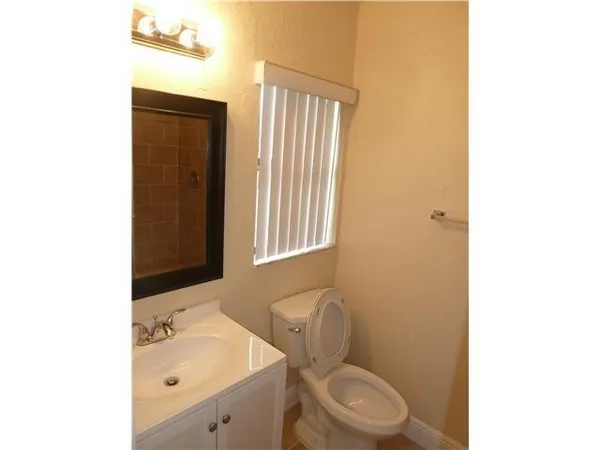 $2,600 | Undisclosed Address, Sunrise, FL 33322