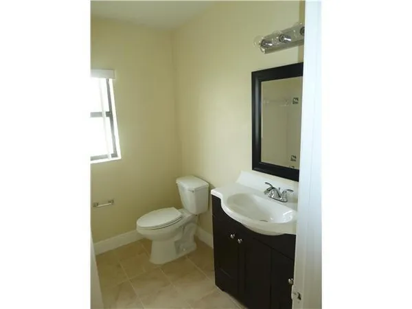 $2,600 | Undisclosed Address, Sunrise, FL 33322