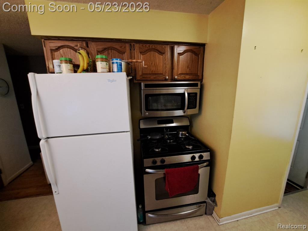 12275 East 11 Mile Road Warren, MI 48093 - Photo 5 of 22