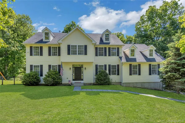 $835,000 | 22 Theodore Trail, Carmel, NY 10512