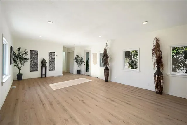 $394,900 | 1030 Northeast 88th Street, Kansas City, MO 64155