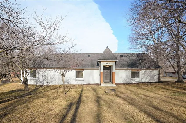 $394,900 | 1030 Northeast 88th Street, Kansas City, MO 64155