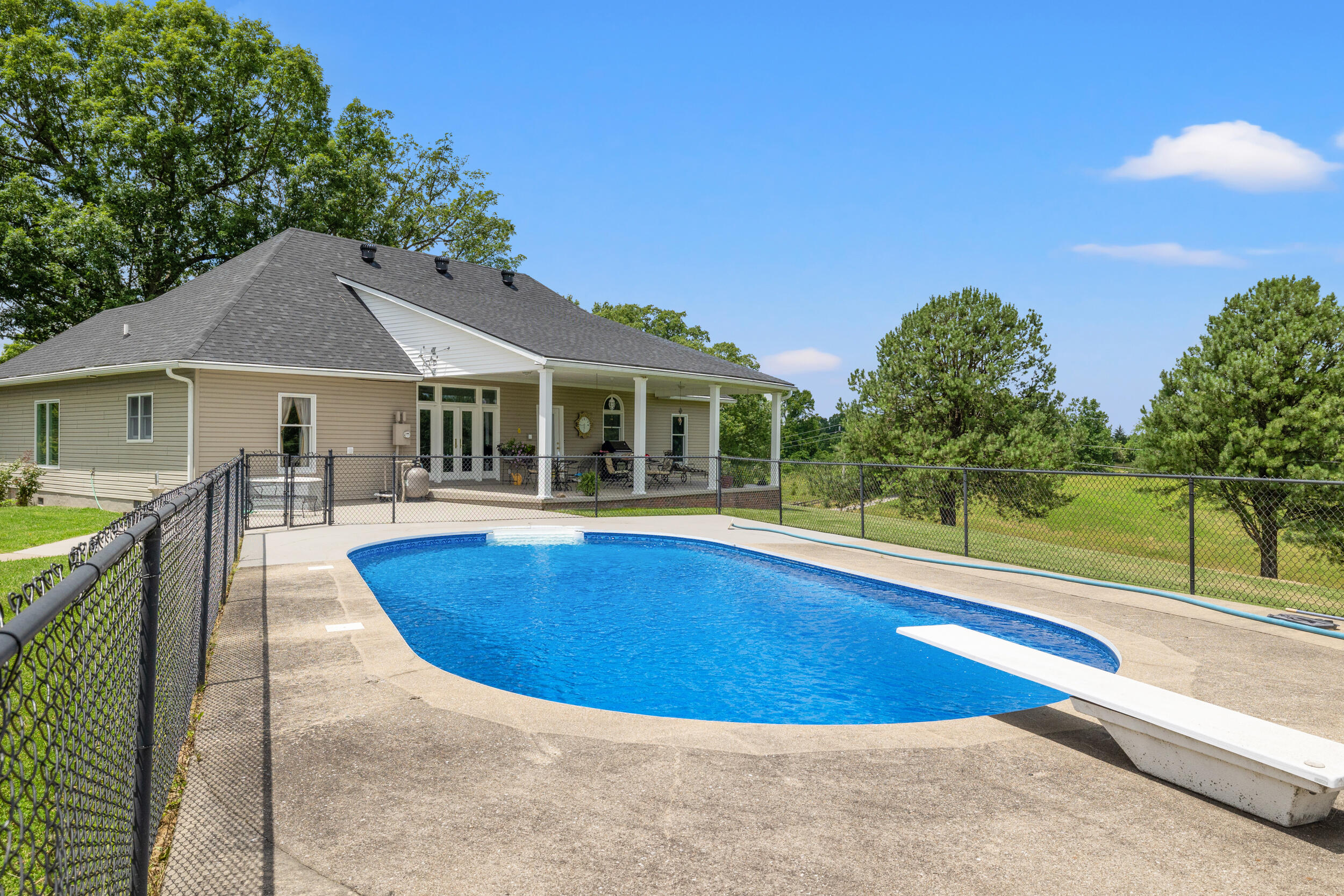 1020 Delaney Road Lawrenceburg, KY 40342 - Photo 7 of 51 PEND3599_1020 Delaney Rd