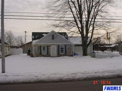 734 East Monroe Street Decatur, IN 46733 - Photo 3 of 19