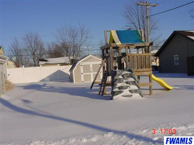 734 East Monroe Street Decatur, IN 46733 - Photo 4 of 19