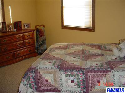 734 East Monroe Street Decatur, IN 46733 - Photo 5 of 19