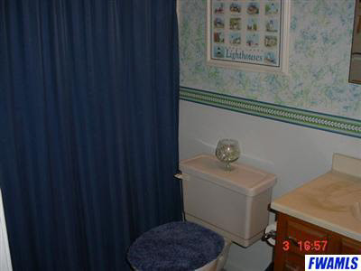 734 East Monroe Street Decatur, IN 46733 - Photo 7 of 19