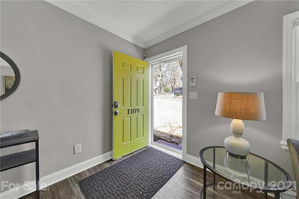 1109 Skyview Road Charlotte, NC 28208 - Photo 3 of 34 Gallery Image 3