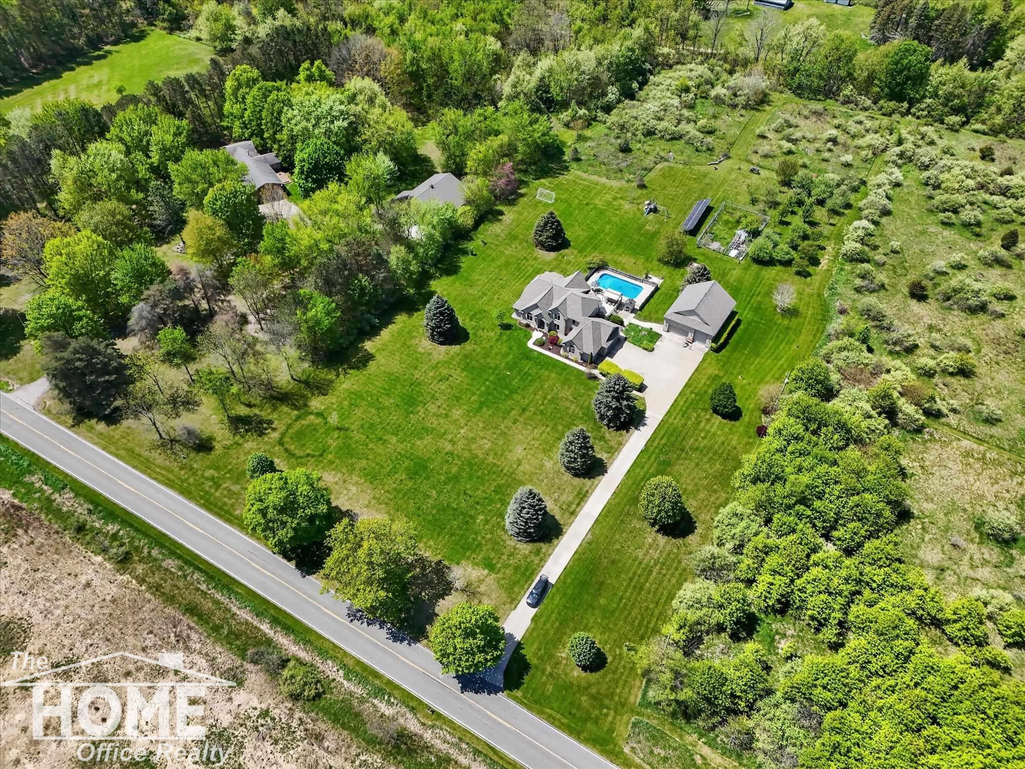 4324 Waugh Road Owosso, MI 48867 - Photo 2 of 86